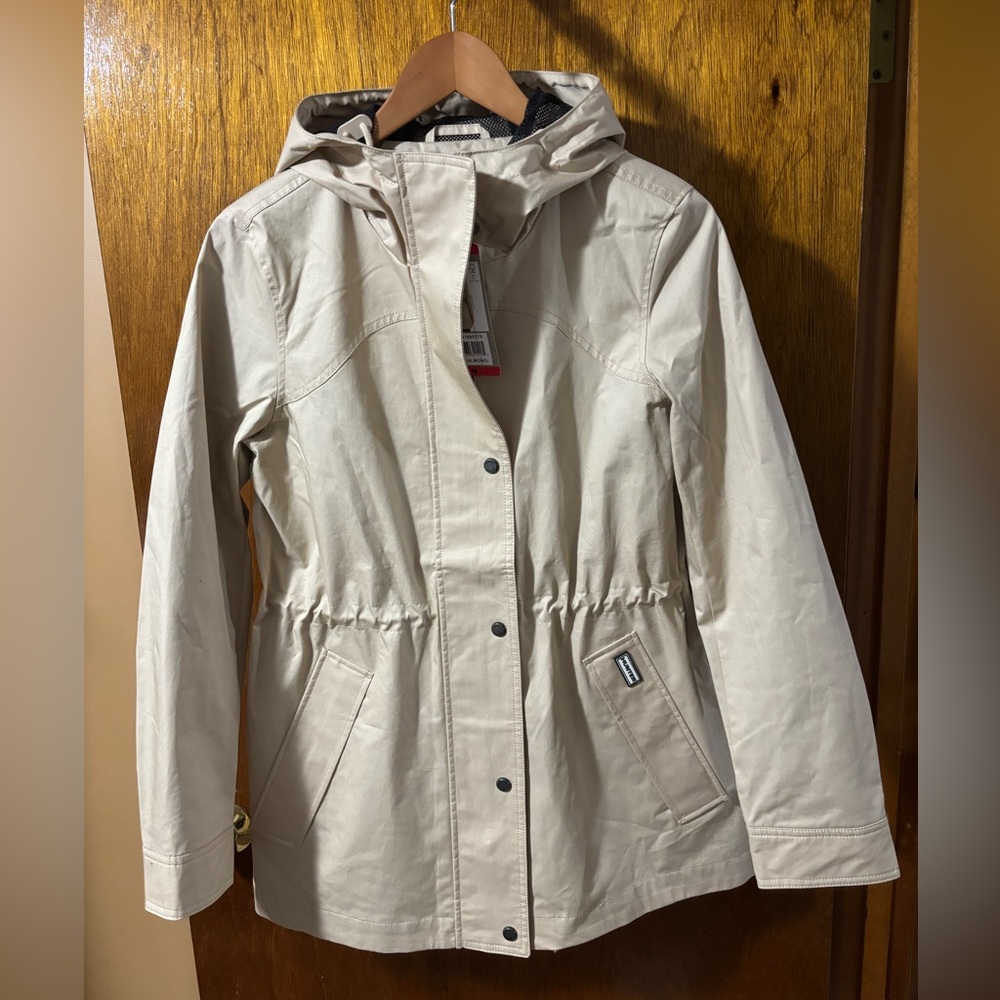 NWT Hunter Hooded Raincoat
